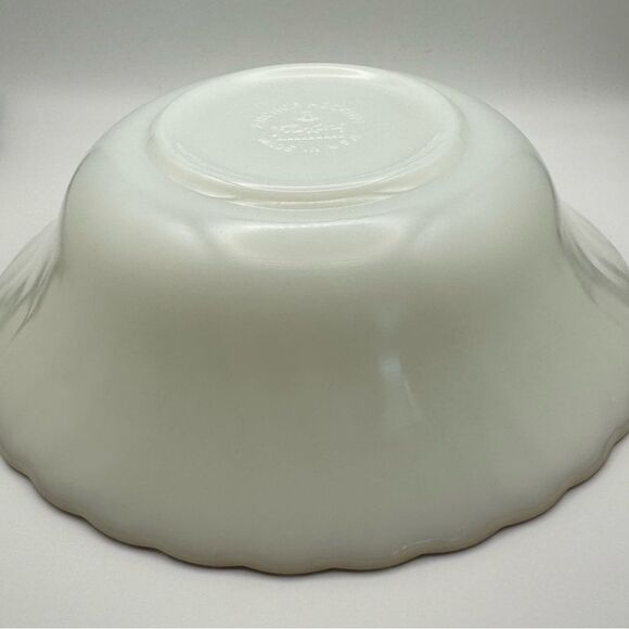 Fire King Gold Rimmed Serving Bowl - Picture 5 of 5